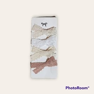 4 Piece Floral Snap Clip